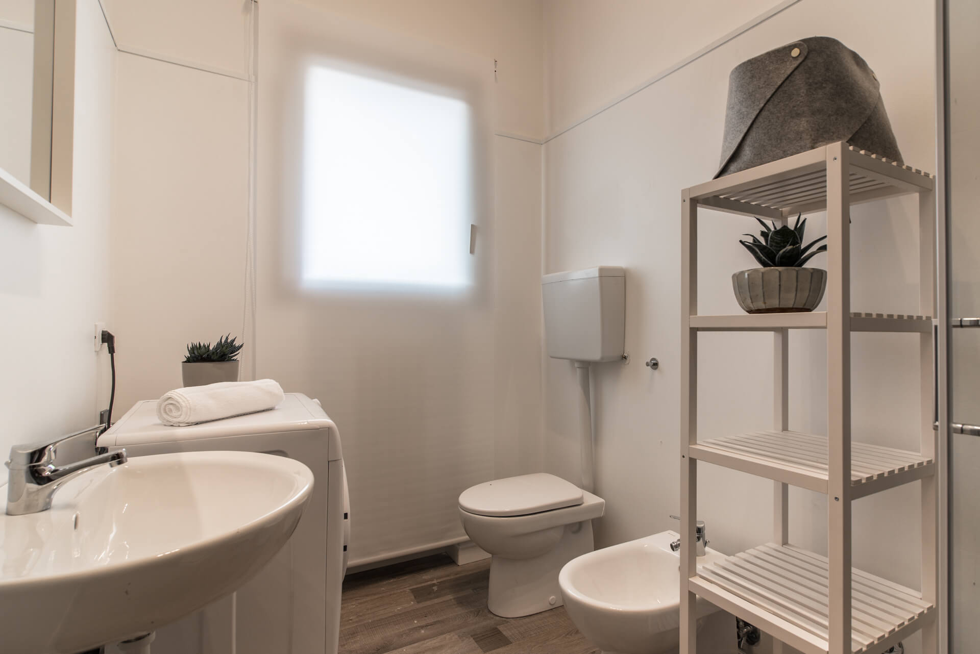 7_Happy Coliving Via Cordenons 2 Bedstudent (43).jpg